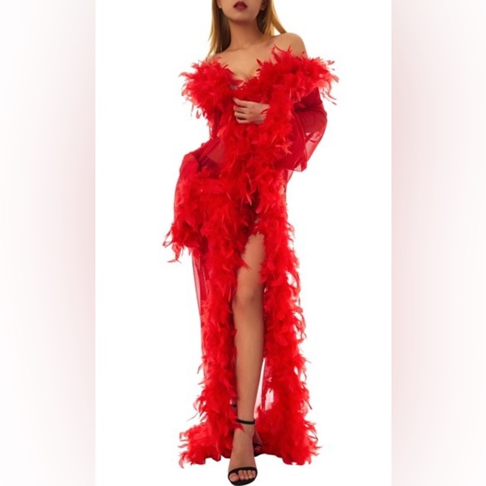 Romantic, Luxe Chandelle Feather Robe